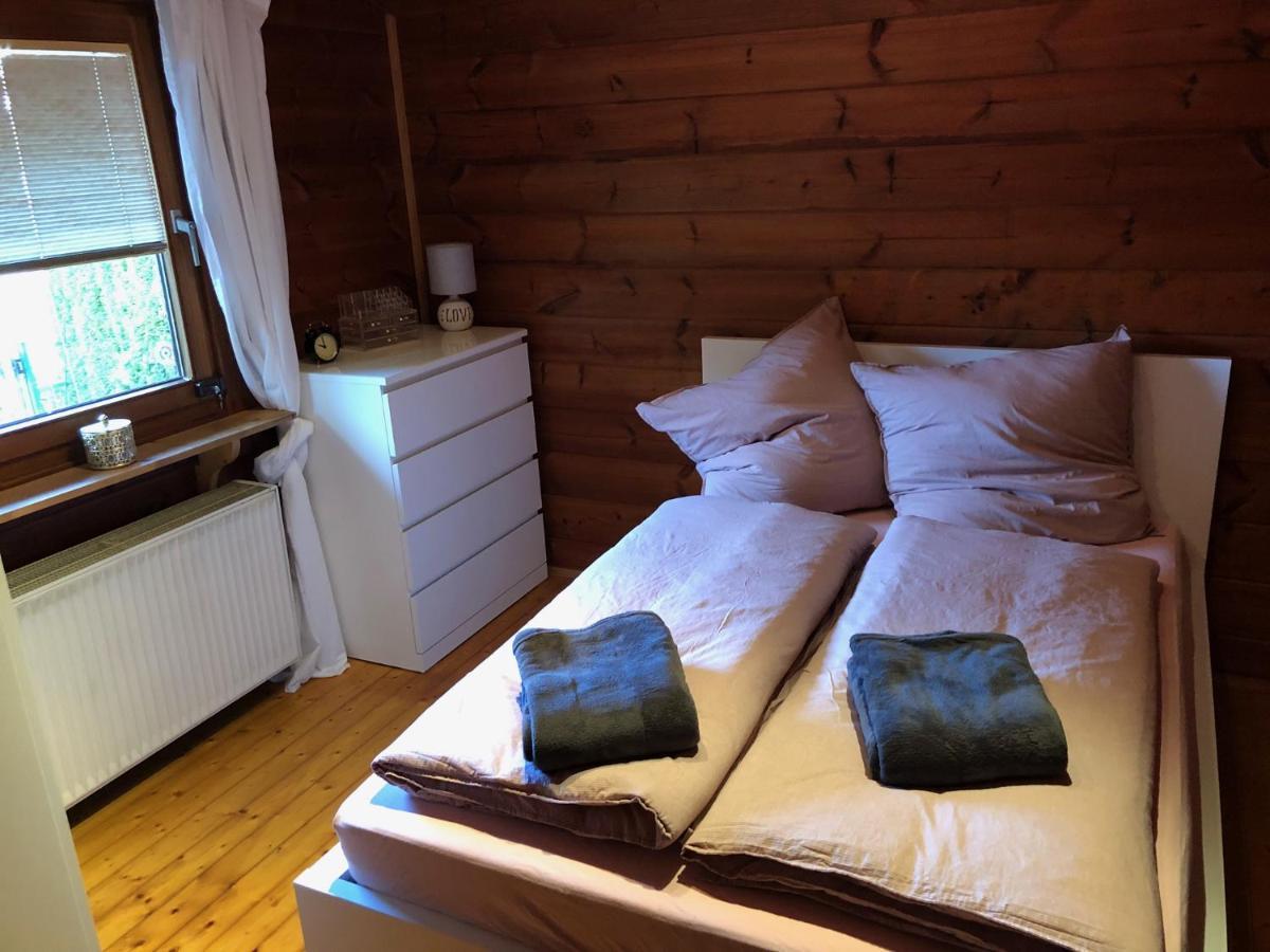 Gemuetliches Holzhaus In Idyllischer Lage Ruppichteroth Esterno foto