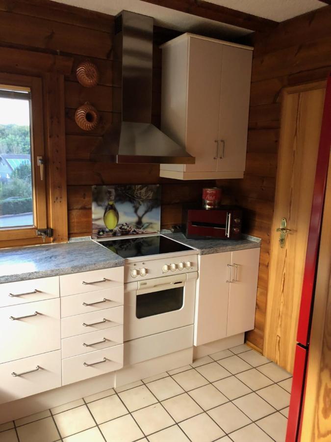 Gemuetliches Holzhaus In Idyllischer Lage Ruppichteroth Esterno foto