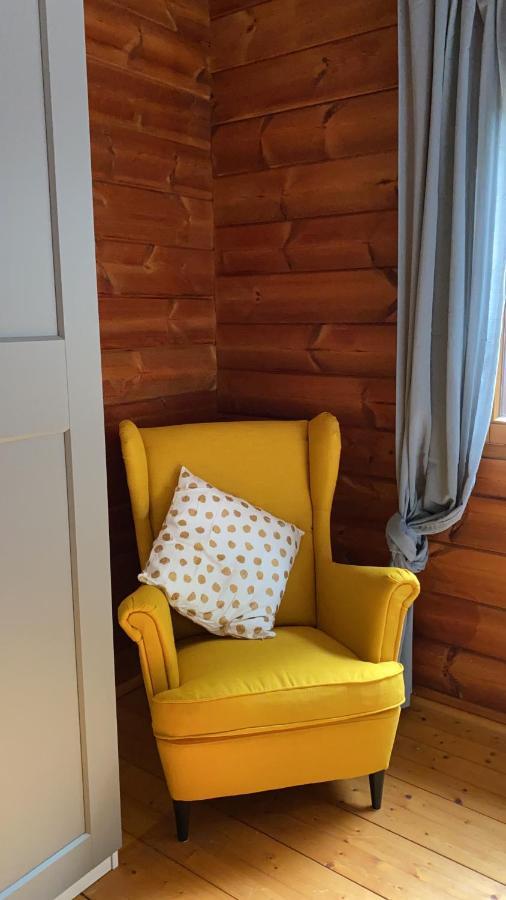 Gemuetliches Holzhaus In Idyllischer Lage Ruppichteroth Esterno foto