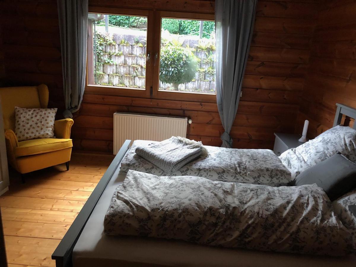 Gemuetliches Holzhaus In Idyllischer Lage Ruppichteroth Esterno foto